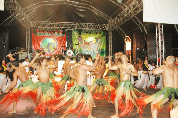 CAPOEIRA