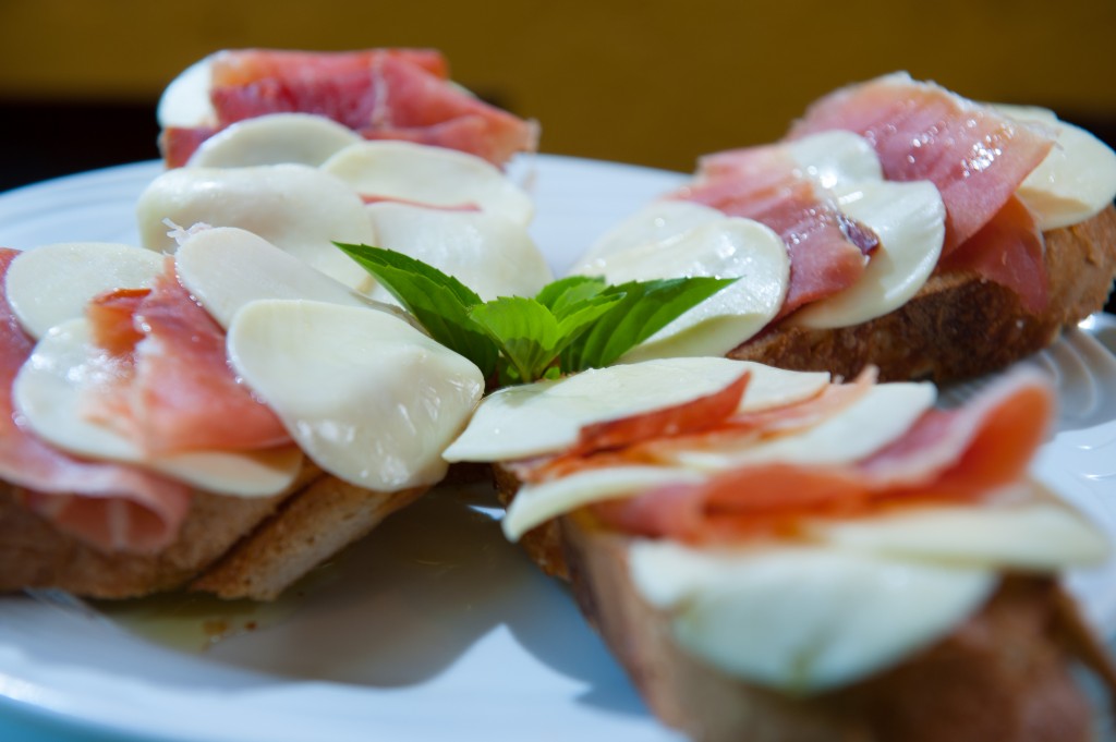 Bruschetta Parma.