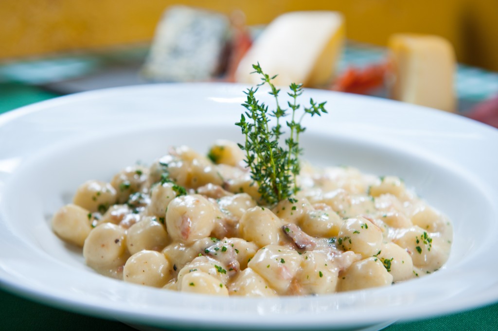 Nhoque Carbonara.