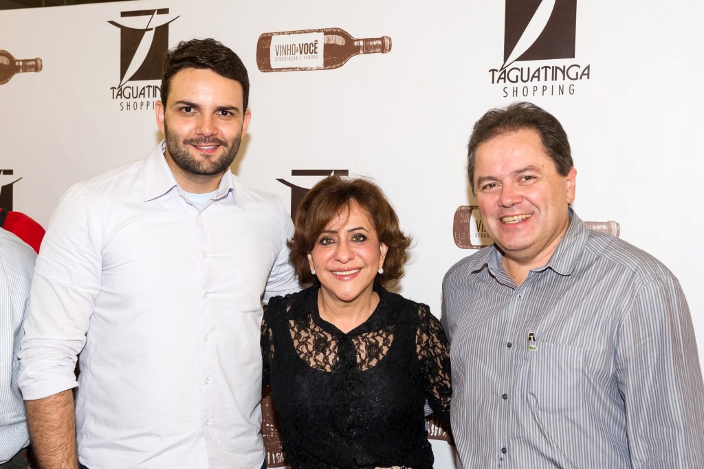 César Santos, Eliza Ferreira e Edmar Barros.