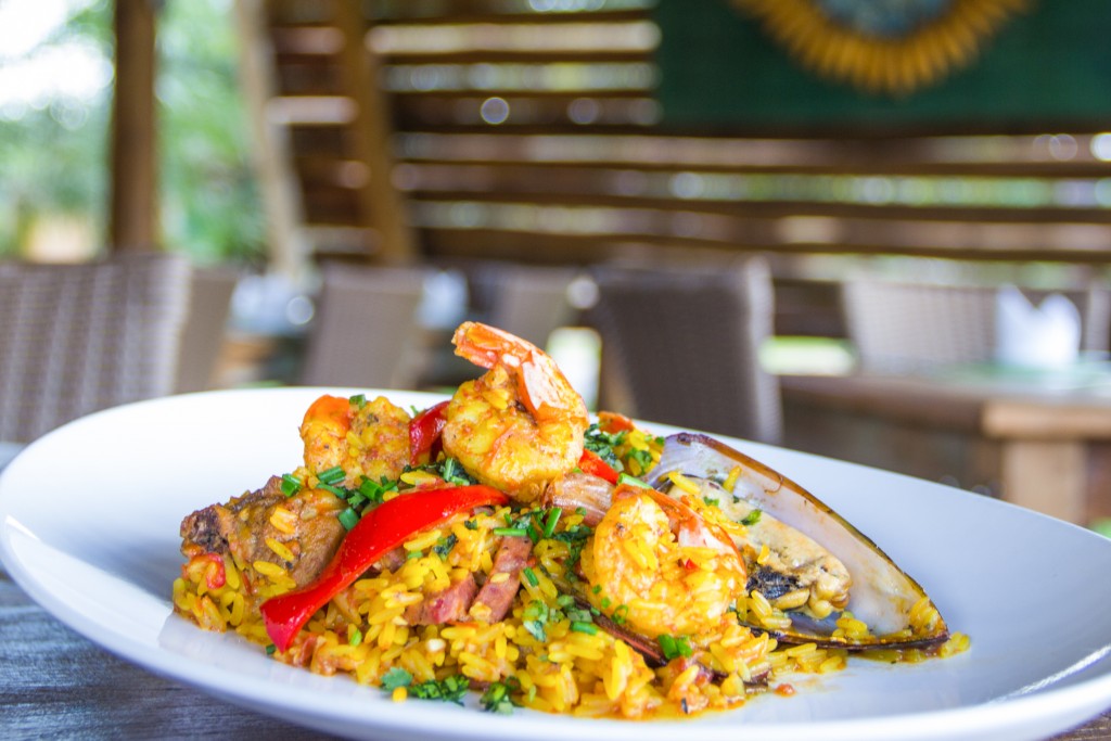 Restaurante Oliver - Paella Valenciana. Fotos: Johnny Mazzini. Divulgação.