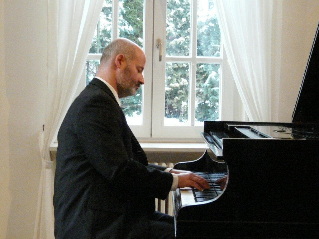 Martin Munch Stuttgart divulgacao.