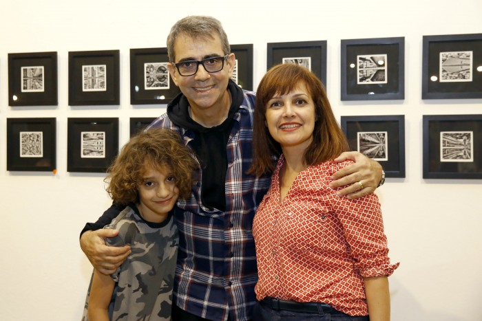 Família Elmoor: Nick, Cláudia e Arthur. Fotos: Augusto Costa. Divulgação.
