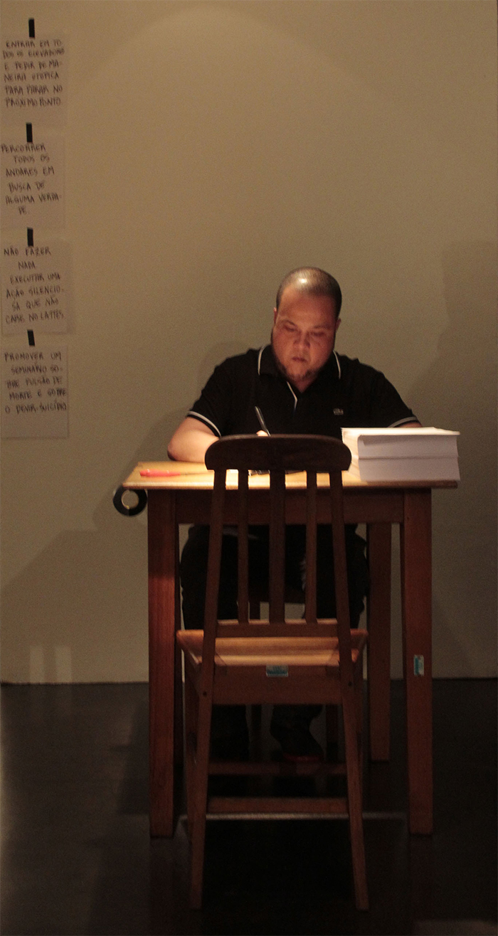 Alexandre Sá. Teu Corpo Meu Corpo. Nos da paisagem. Perfomance. Foto: Mário Tadeu.