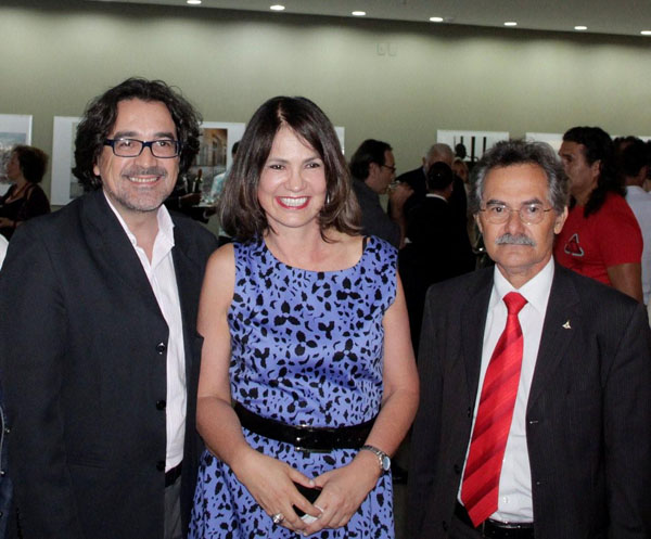 A exposição “Luz de Cuba”, da fotógrafa Lisette Guerra, foi aberta com prestígio.