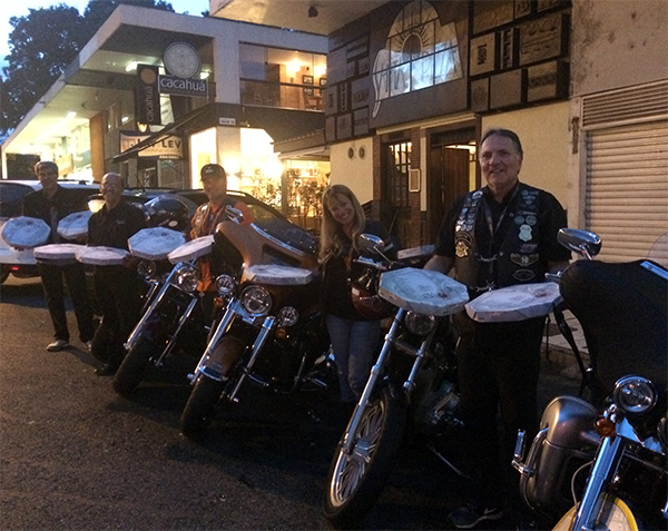 Santa Pizza e Harley Owners Group se unem em prol da Abrace.