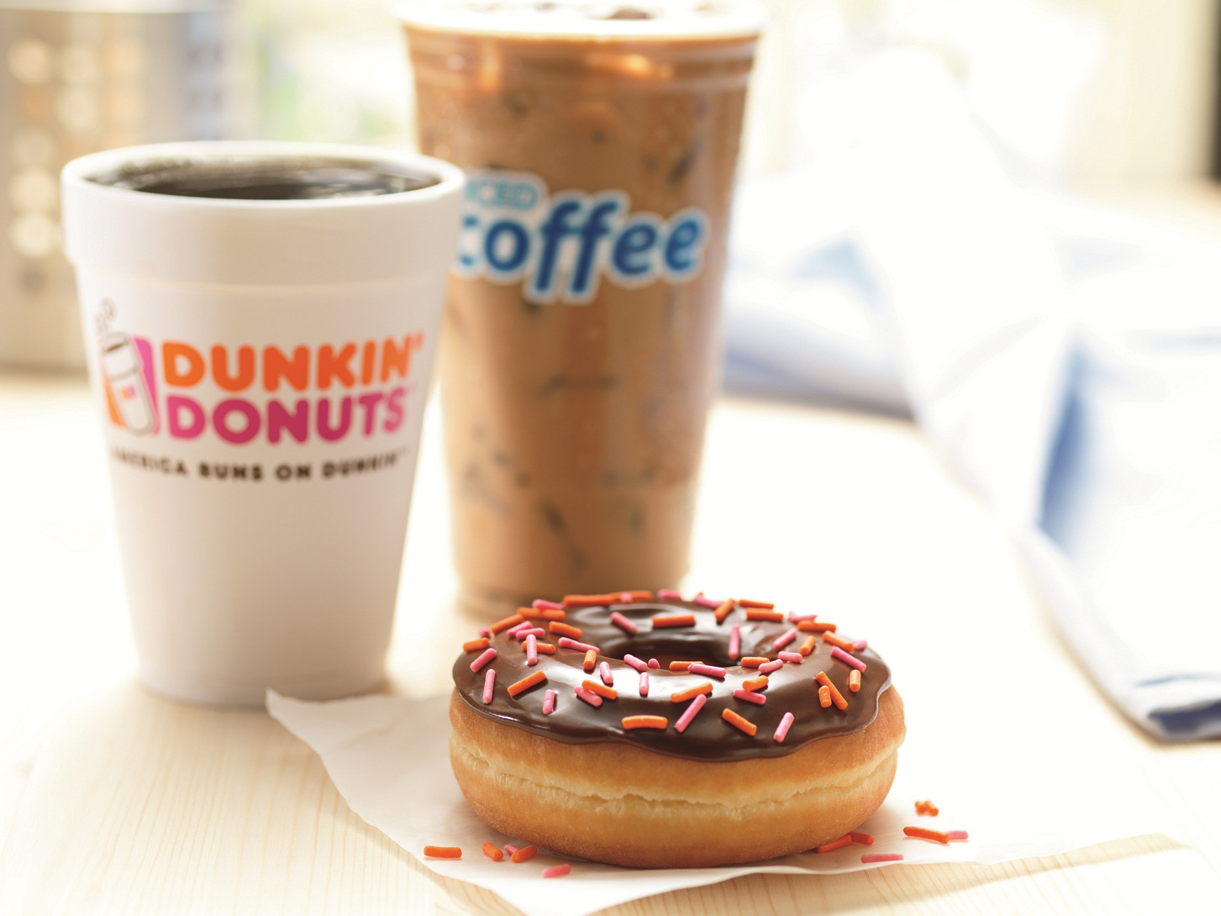 Dunkin’ Donuts abre a primeira unidade brasileira na capital.