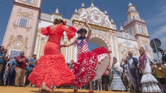 Bazar Andaluz agita o Jamón Jamón no sábado.