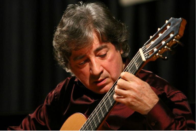 O violonista tcheco Vladislav Bláha faz recital gratuito no Sesc.