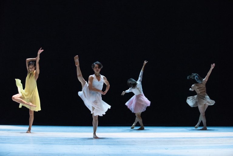 Clássico de Elis Regina e Tom Jobim embala estreia online da São Paulo Companhia de Dança