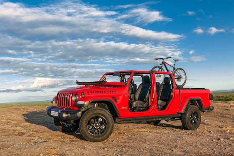 Experiência off-road, adrenalina e aventura 4×4 na Jeep® Experience de graça no Nilson Nelson
